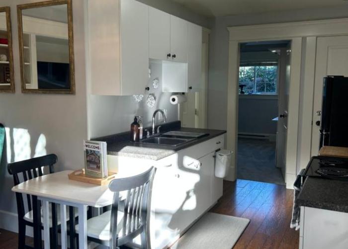 Garden Suite in Colwood