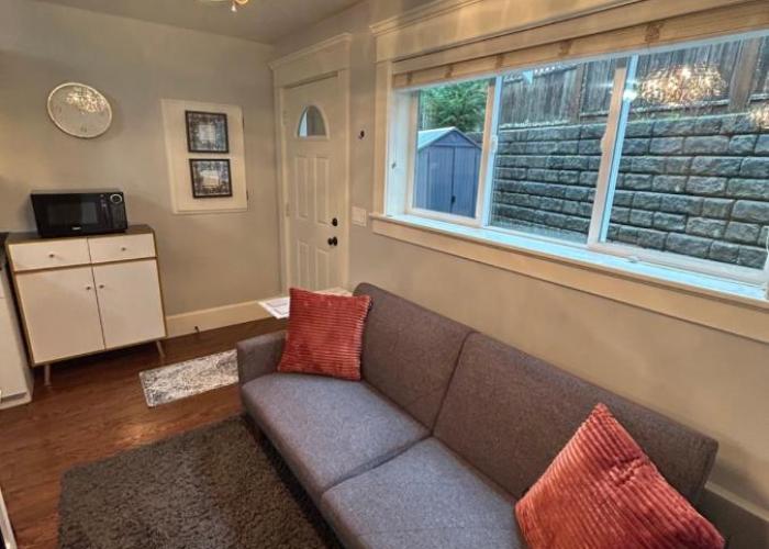 Garden Suite in Colwood
