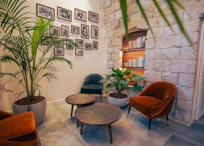Roots Boutique Hotel