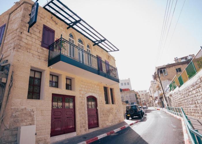 Roots Boutique Hotel