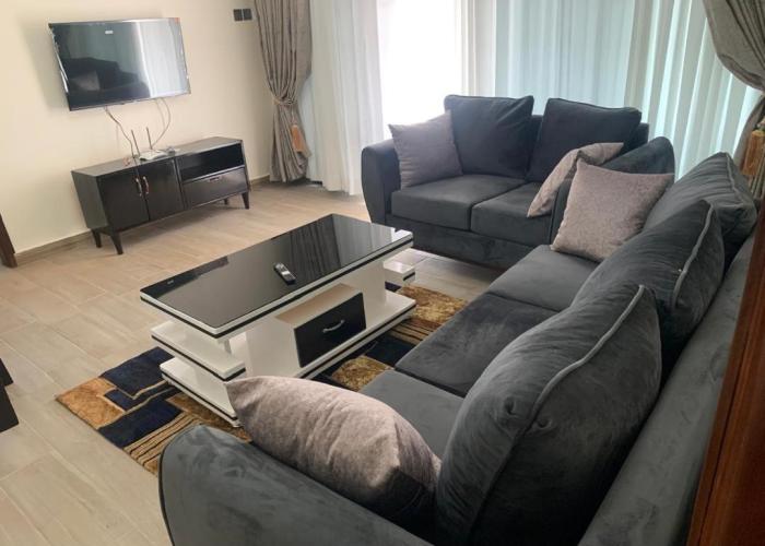 Shalom Apartments and Suites