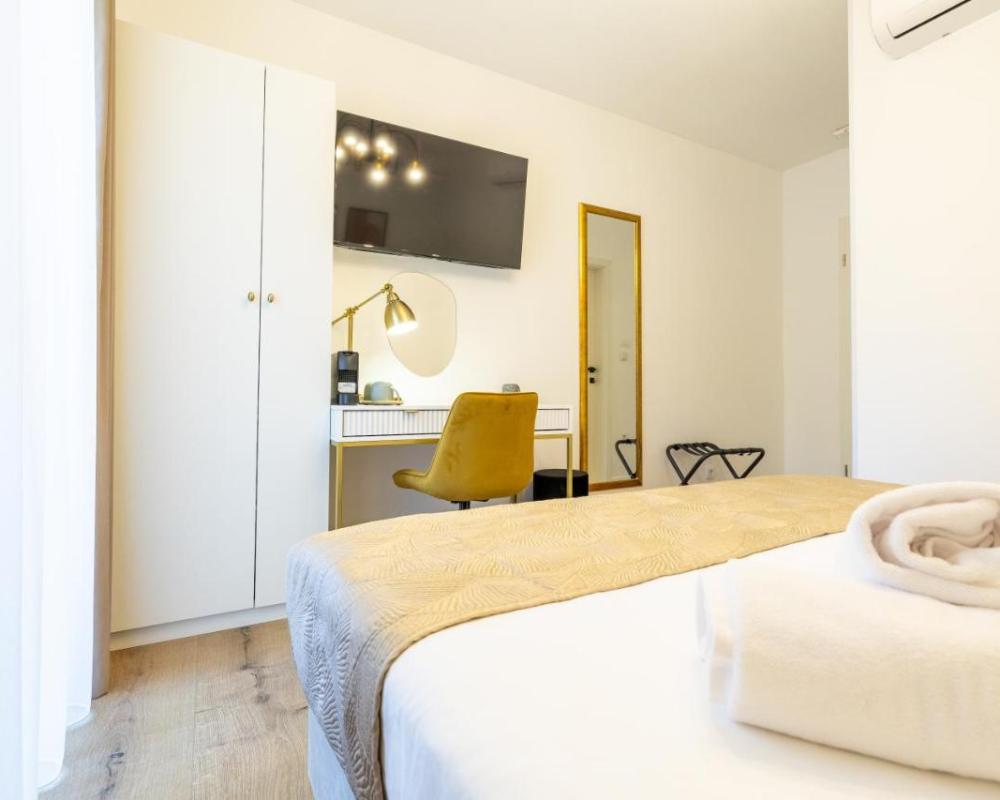 фото Kala Rooms