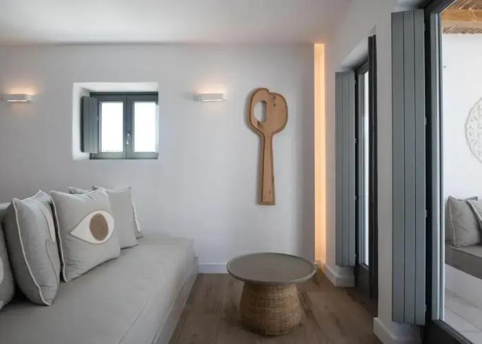 Kosmitis Suites & Villas