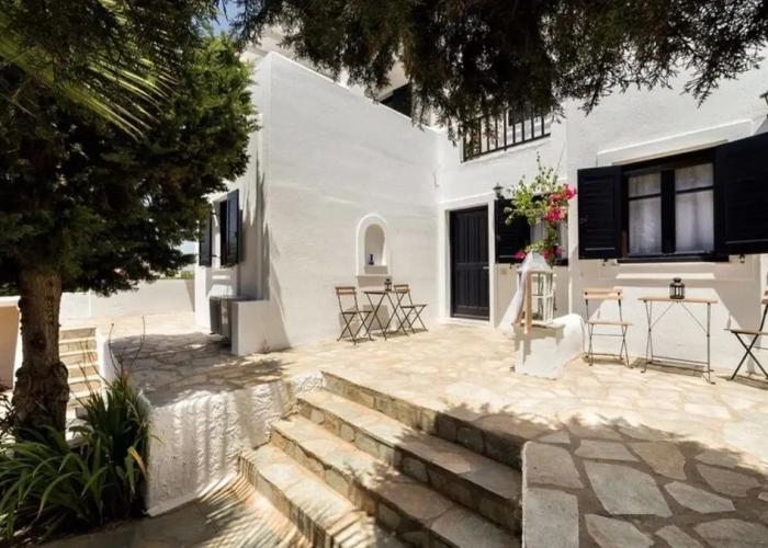 Villa Pela