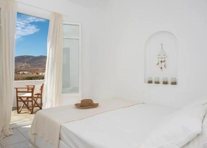 Cleopatra Seaside Homes Paros