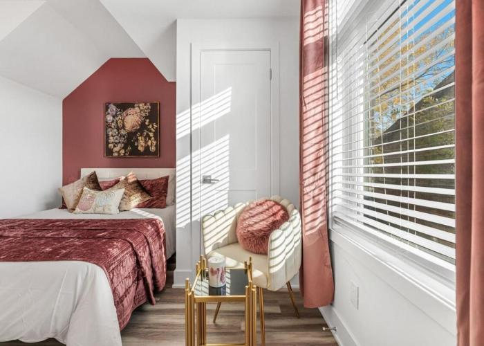 Cozy 2BR Family Friendly Suite Located Just 5 Mins Away From Niagara Falls