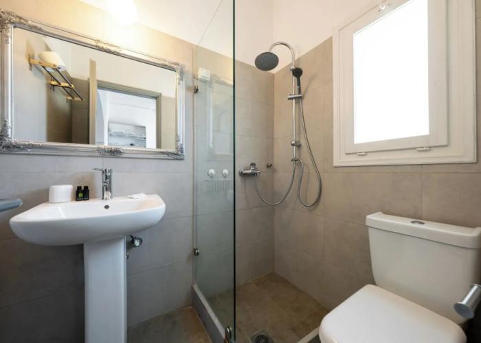 Naoussa Hotel Paros by Booking Kottas