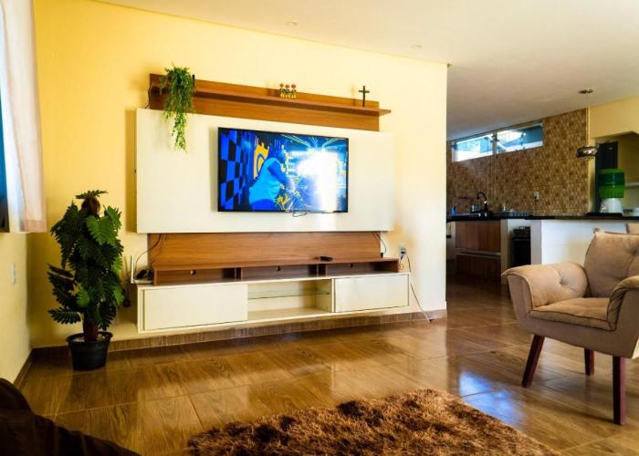 4 quartos, sendo 2 suítes - uma com varanda privativa, a 700m da Praia da Boca da Barra e 2,5km da orla de Tamandaré, Wifi 200MB e cozinha completa - Piscina e estacionamento privativos - Ideal para grupos e famílias - tranquilo para home office