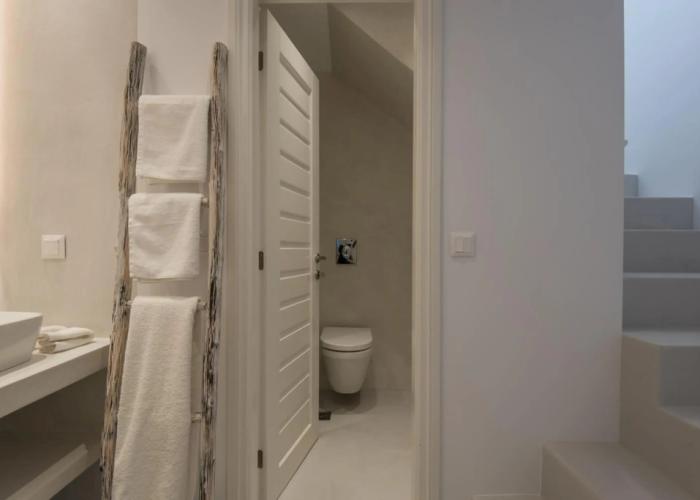 Alexandros Suites & Apartments