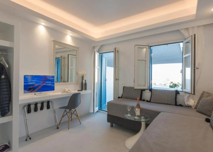 Alexandros Suites & Apartments