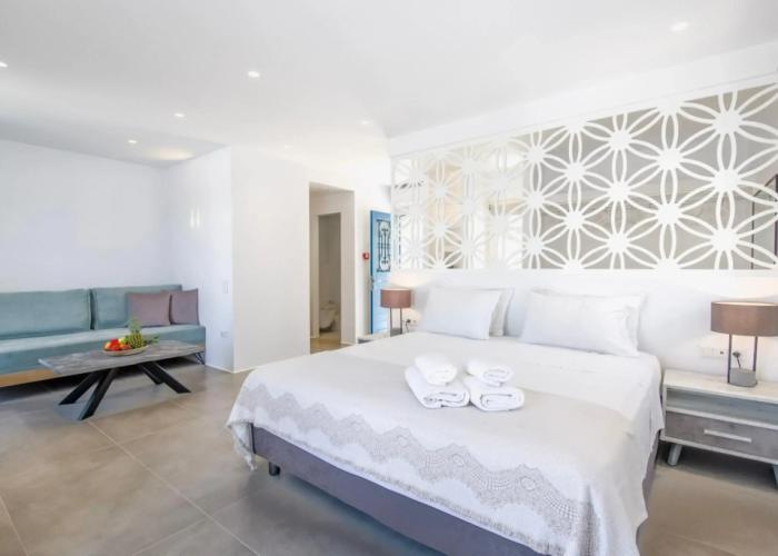 Alexandros Suites & Apartments