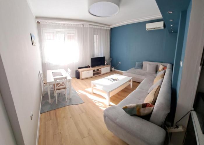 Apartment Sofia top center