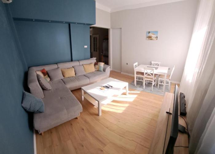 Apartment Sofia top center