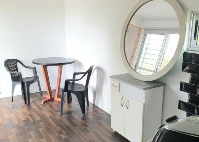 Casa Contenedor amoblado de 2 dormitorios El Tesoro