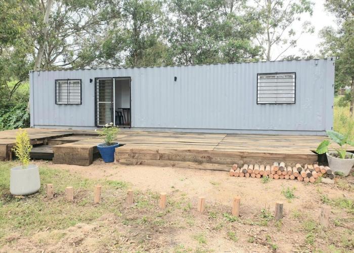 Casa Contenedor amoblado de 2 dormitorios El Tesoro