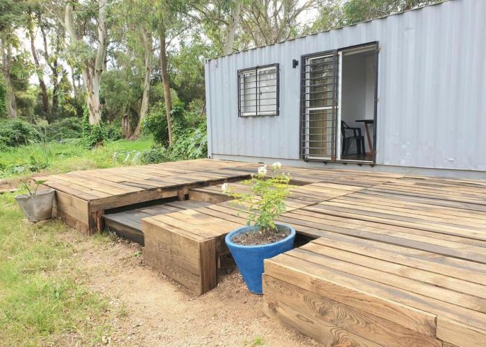 Casa Contenedor amoblado de 2 dormitorios El Tesoro