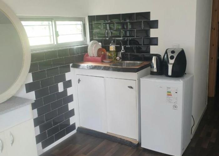 Casa Contenedor amoblado de 2 dormitorios El Tesoro