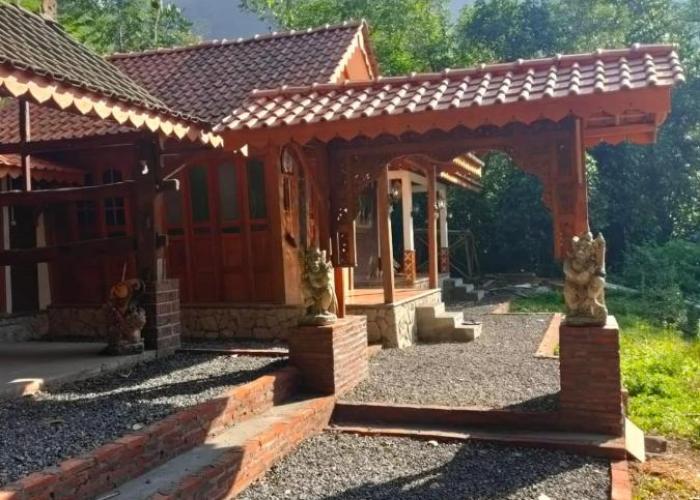 Lawang Pitu Untuk keluarga