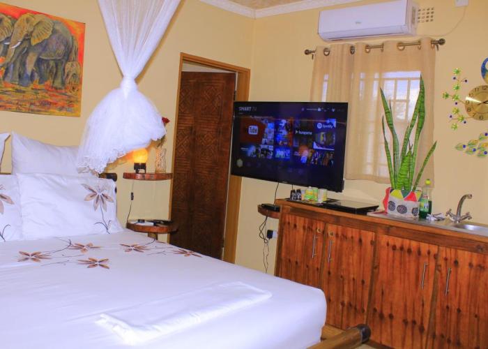 Bush Adventure Guest House