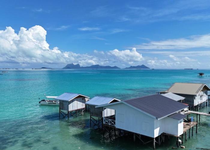 Bigfin water bungalow