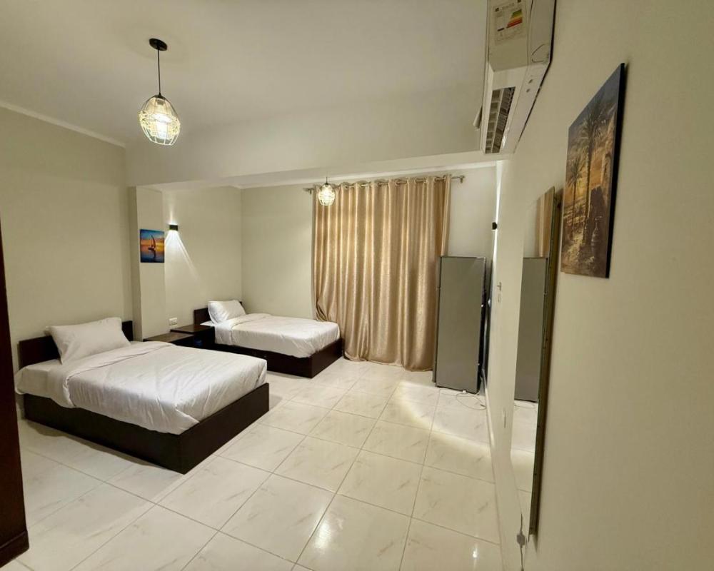 фото Every Day Hotel