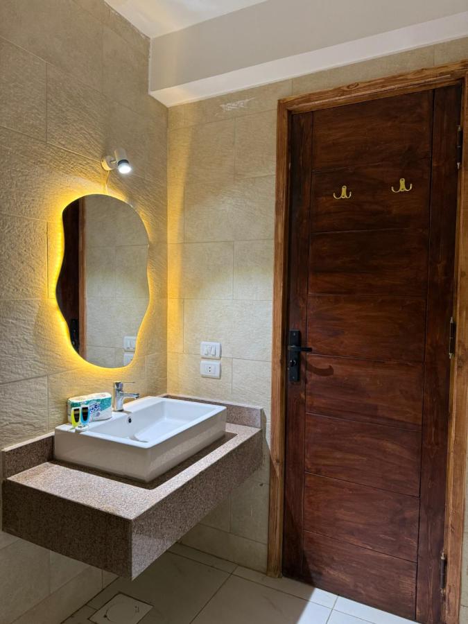 фото Every Day Hotel