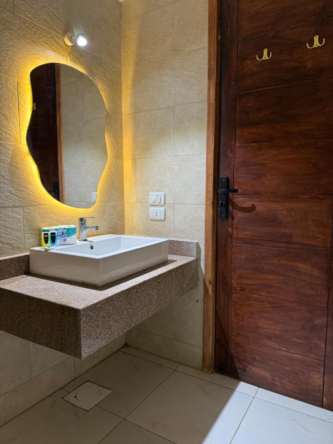 фото Every Day Hotel