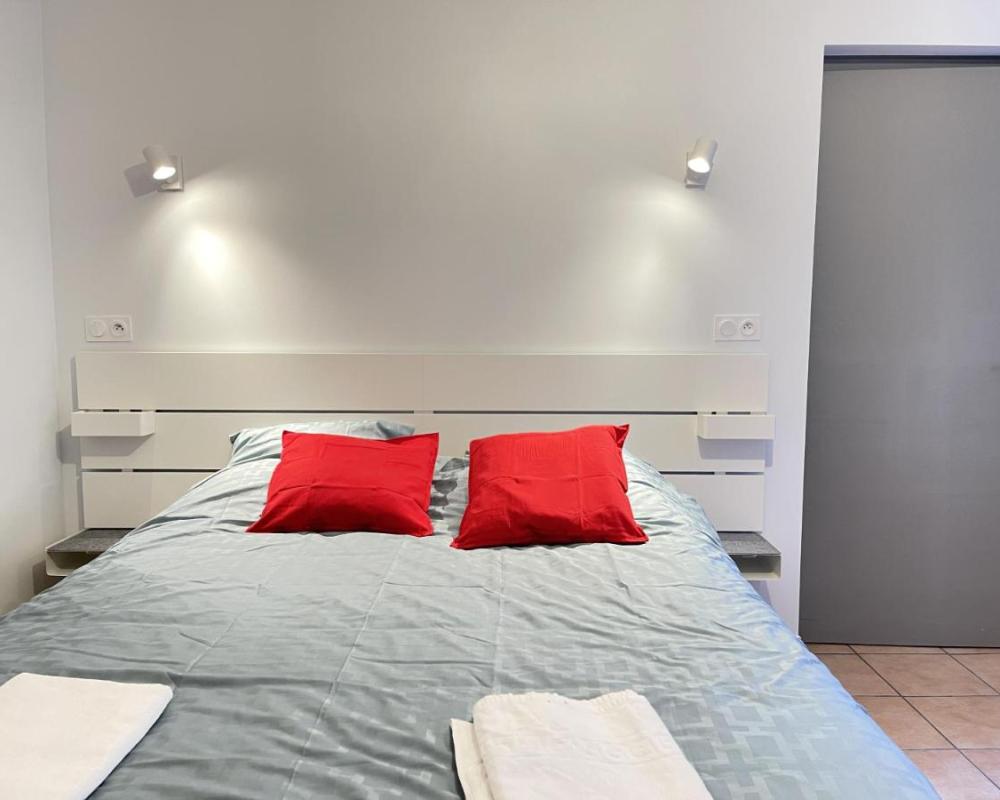 фото Appart'Village Le vieux Vichy centre T1,T2,T3 - Parking - Thermes