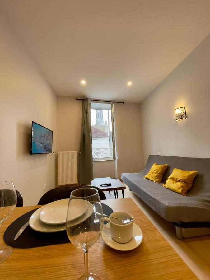 фото Appart'Village Le vieux Vichy centre T1,T2,T3 - Parking - Thermes