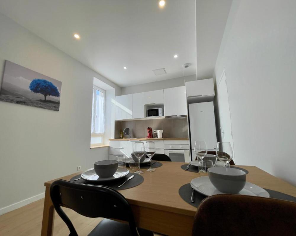 фото Appart'Village Le vieux Vichy centre T1,T2,T3 - Parking - Thermes