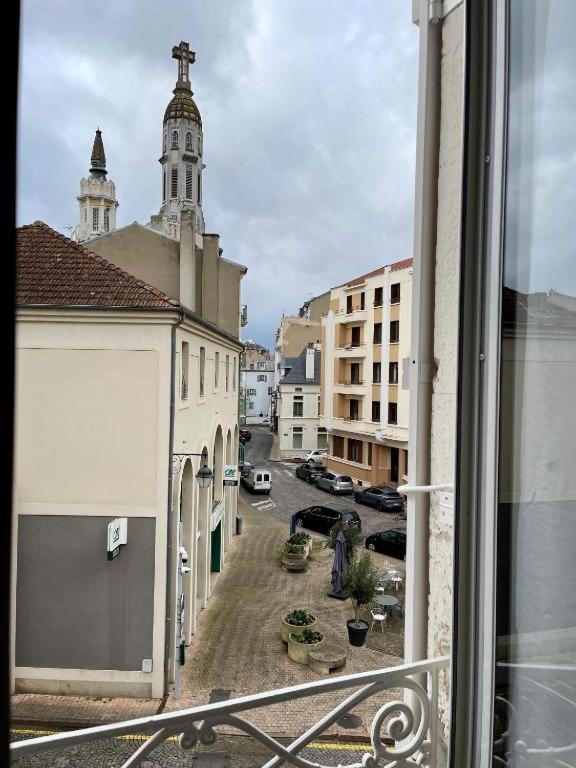 фото Appart'Village Le vieux Vichy centre T1,T2,T3 - Parking - Thermes