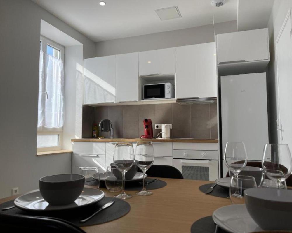 фото Appart'Village Le vieux Vichy centre T1,T2,T3 - Parking - Thermes