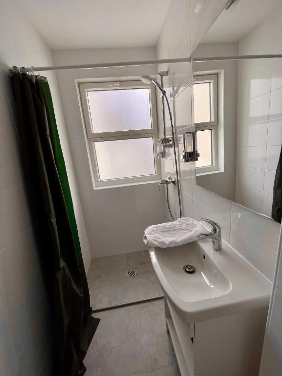 фото Appart'Village Le vieux Vichy centre T1,T2,T3 - Parking - Thermes