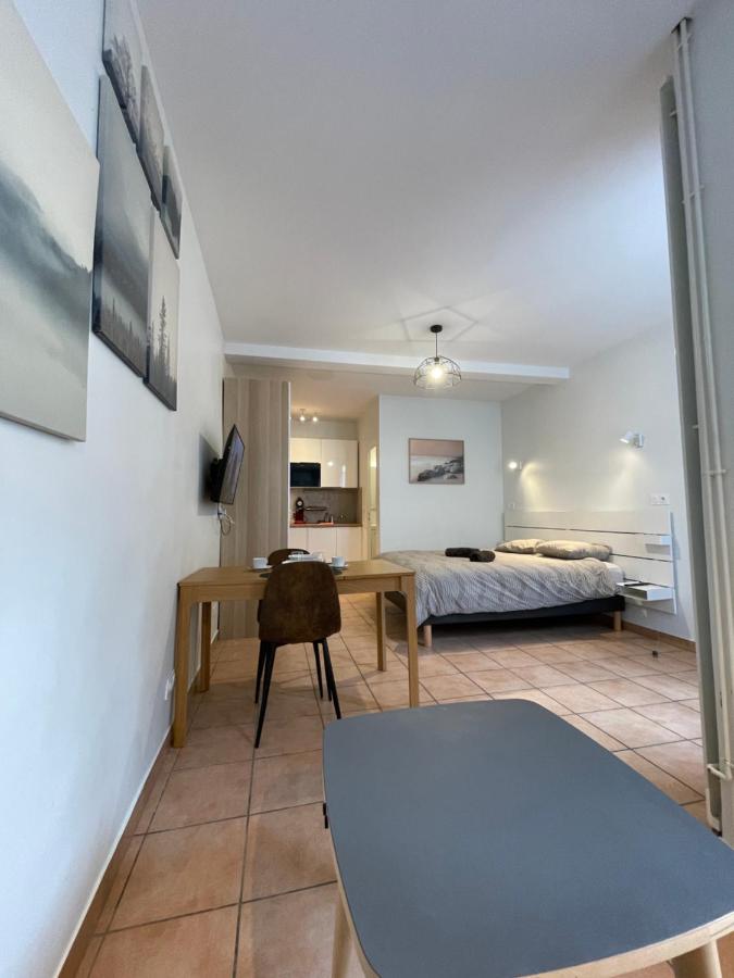 фото Appart'Village Le vieux Vichy centre T1,T2,T3 - Parking - Thermes