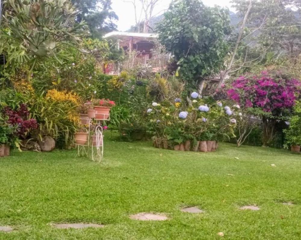 Cabaña Mi Bello Jardín, Privado, Zona Urbana