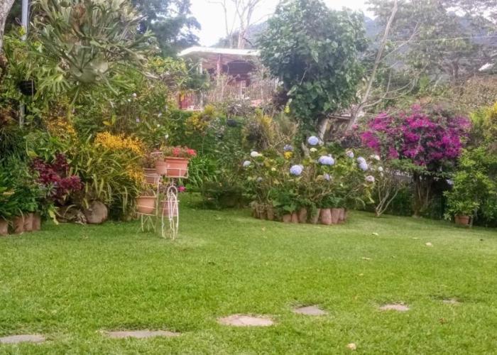 Cabaña Mi Bello Jardín, Privado, Zona Urbana
