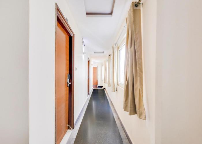 Super Townhouse Dwarka Nagar Near Ramatalkies