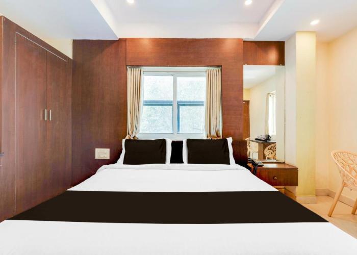 Super Townhouse Dwarka Nagar Near Ramatalkies