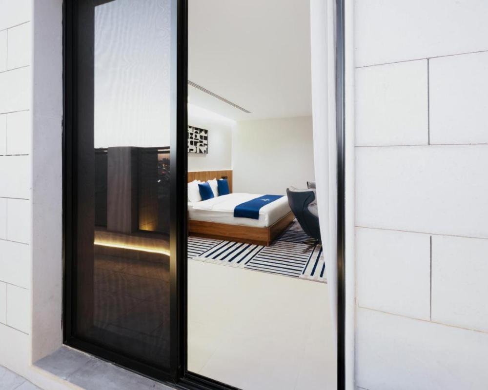фото Modrest Hotel