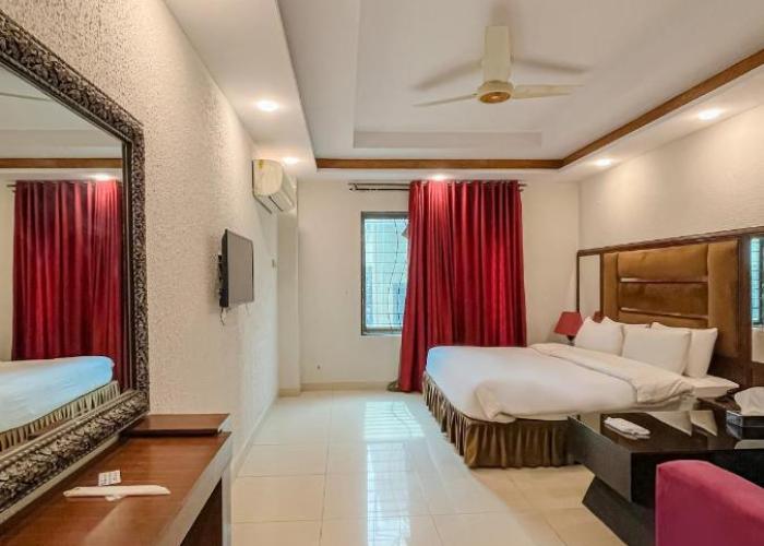 Shanze Hotel And Suites