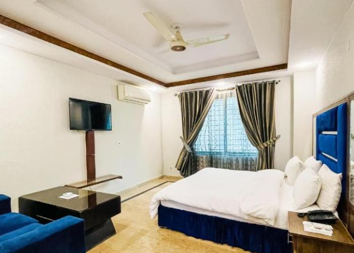 Shanze Hotel And Suites