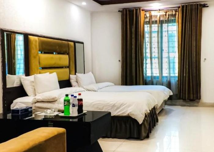 Shanze Hotel And Suites