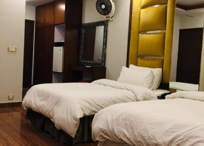Shanze Hotel And Suites