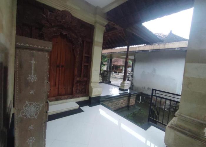 Men Sari Homestay