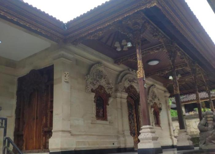 Men Sari Homestay