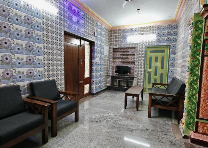 AC HOMESTAY NEAR CMC AND RAILWAY STATION 2BHK and 3 BHK