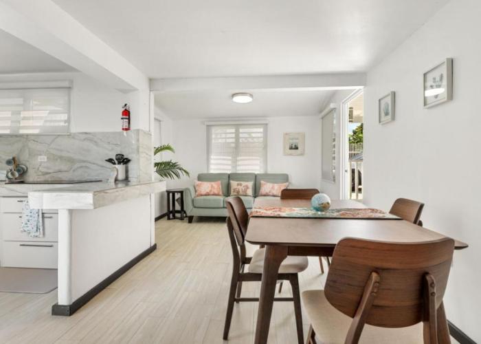 Danielas Beachfront Apartment