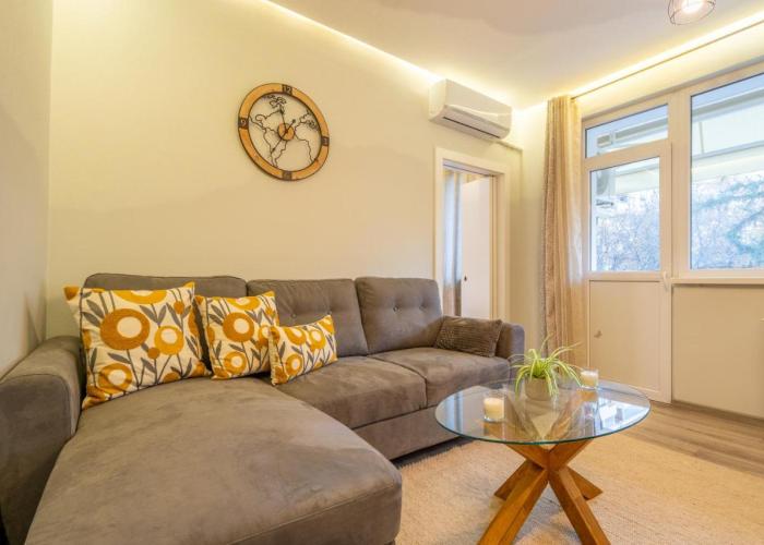 Lotus apartments with free parking