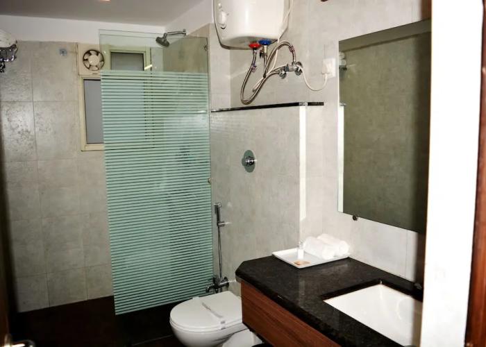 Krrish Clarks Inn