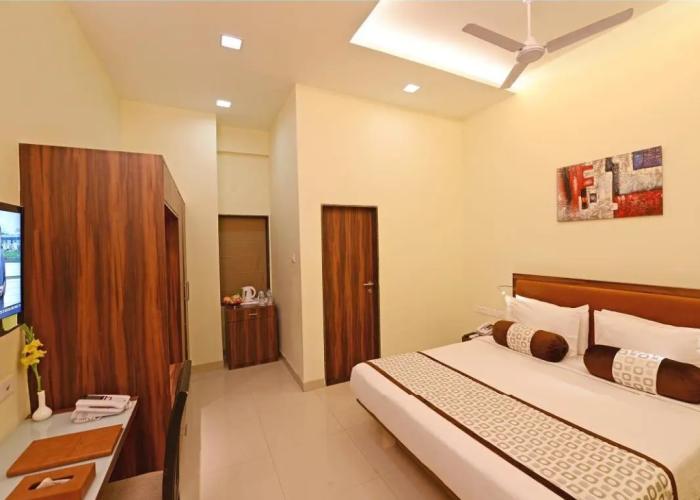 Vijaya Tej Clarks Inn